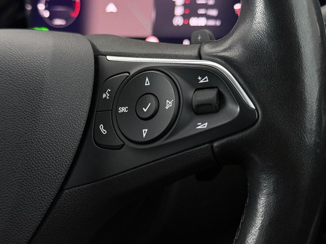Vauxhall Grandland thumbnail Misc Controls
