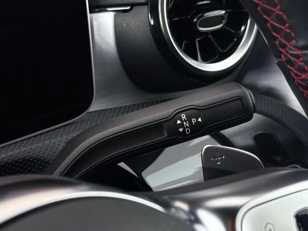 Mercedes-Benz CLA thumbnail Interior Front