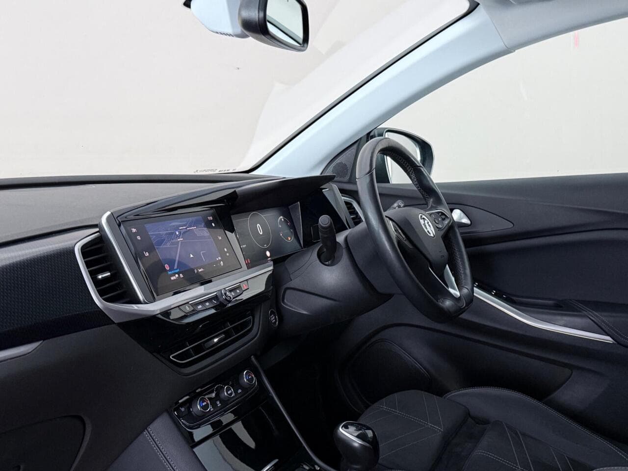 Vauxhall Grandland thumbnail Interior Front