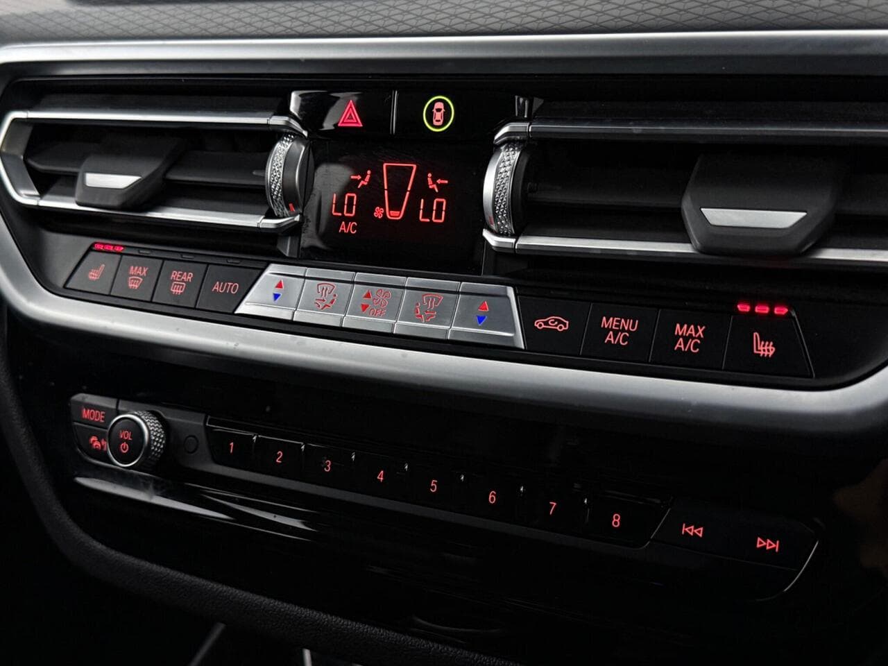 BMW X3 thumbnail Infotainment System