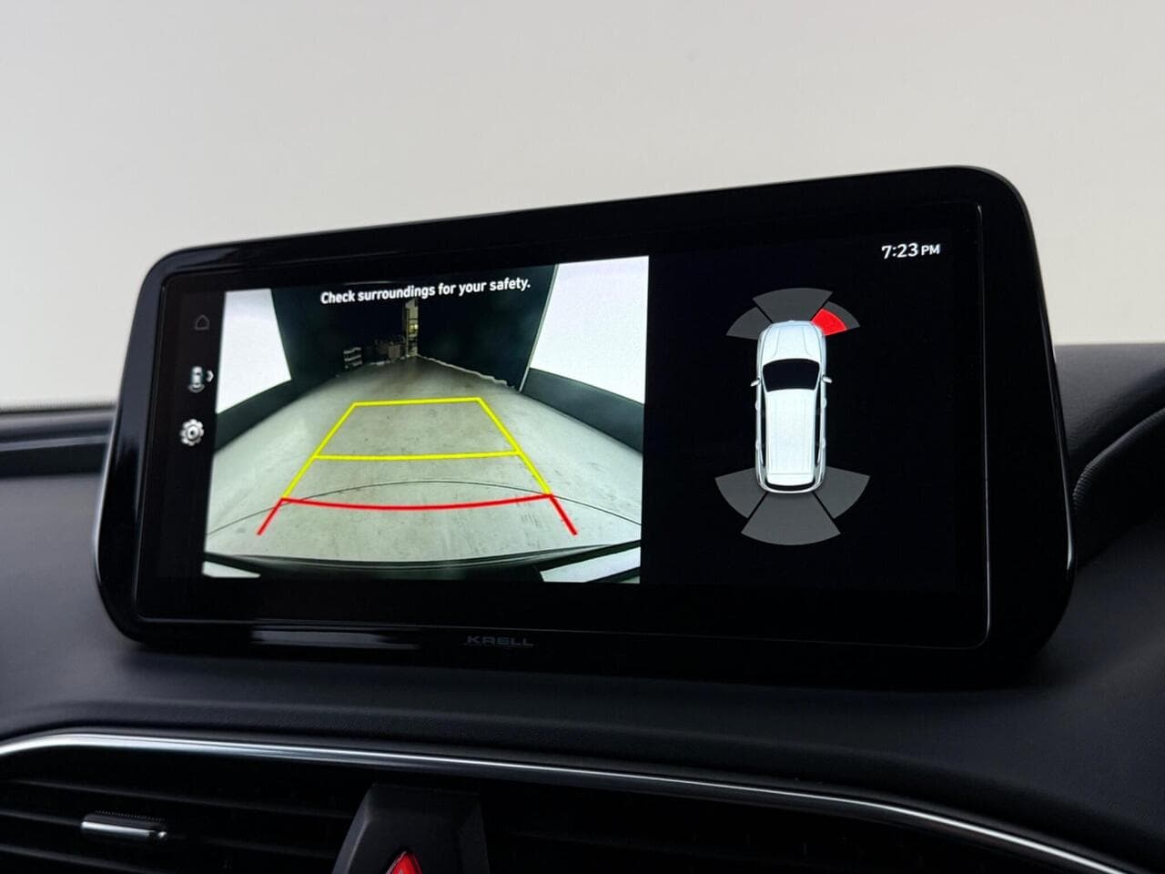 Hyundai Santa Fe thumbnail Infotainment System