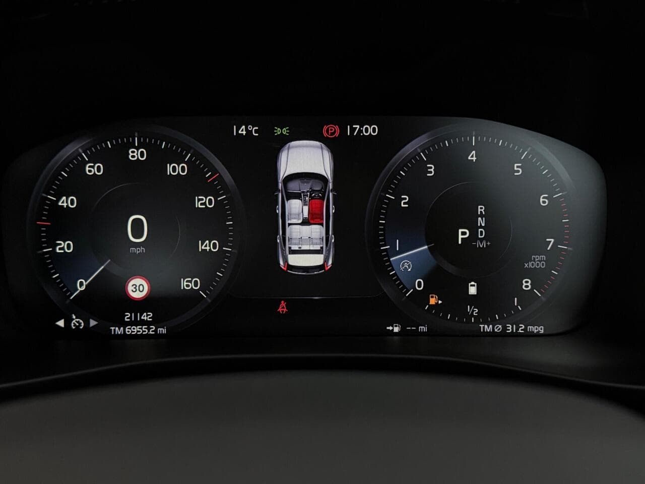 Volvo XC40 thumbnail Driver Instruments