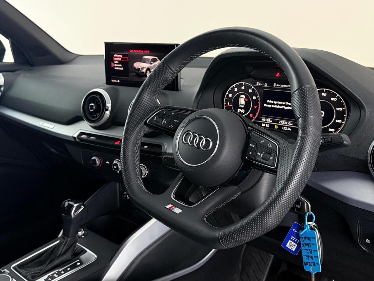 Audi Q2 thumbnail Steering Wheel