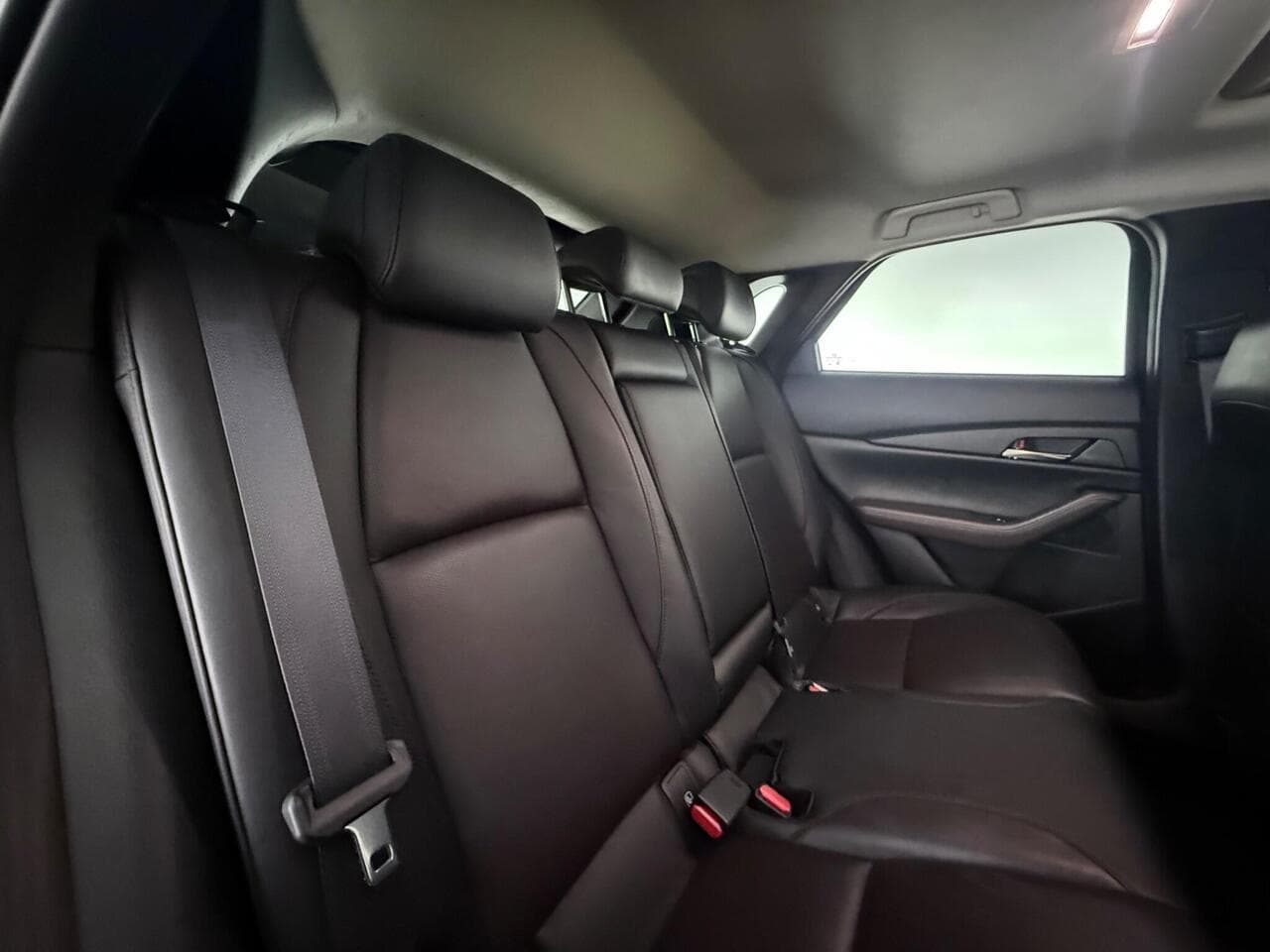 Mazda CX-30 thumbnail Seats Rear