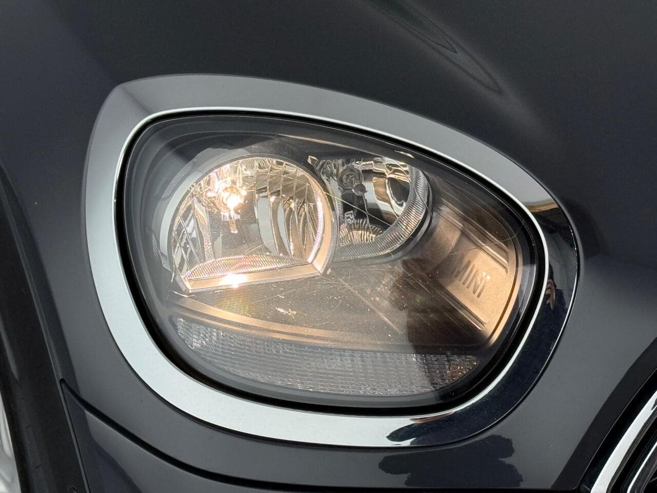 MINI Countryman thumbnail Lights Front