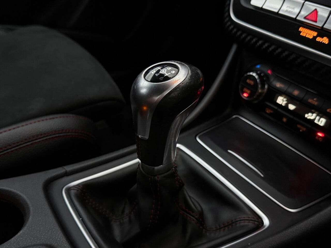 Mercedes-Benz A Class thumbnail Interior Front
