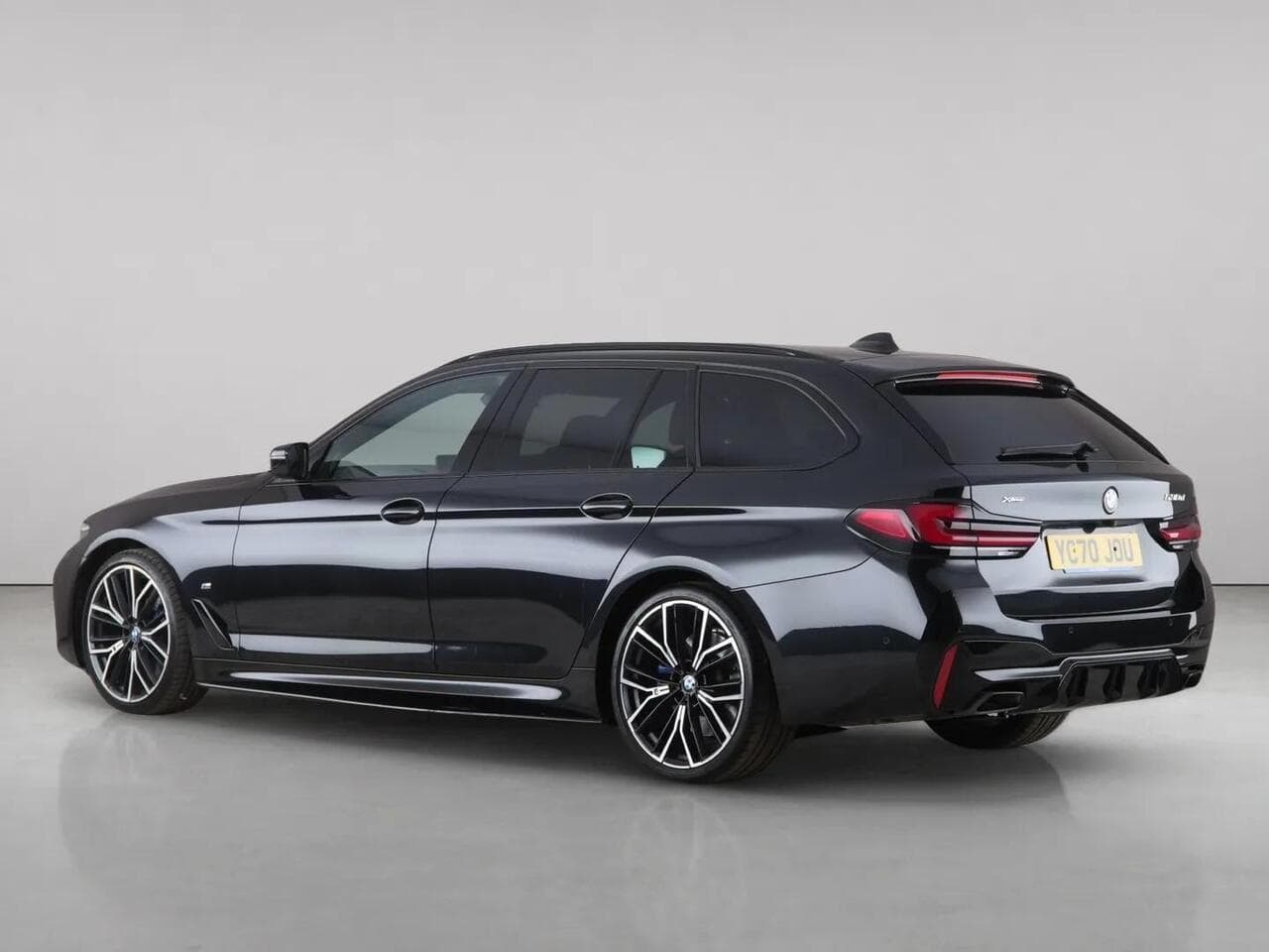 BMW 5 Series thumbnail Rear Left