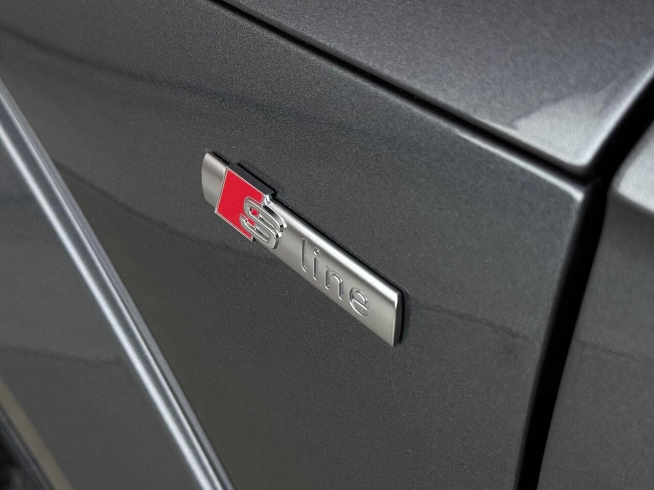 Audi TT thumbnail Badge Exterior