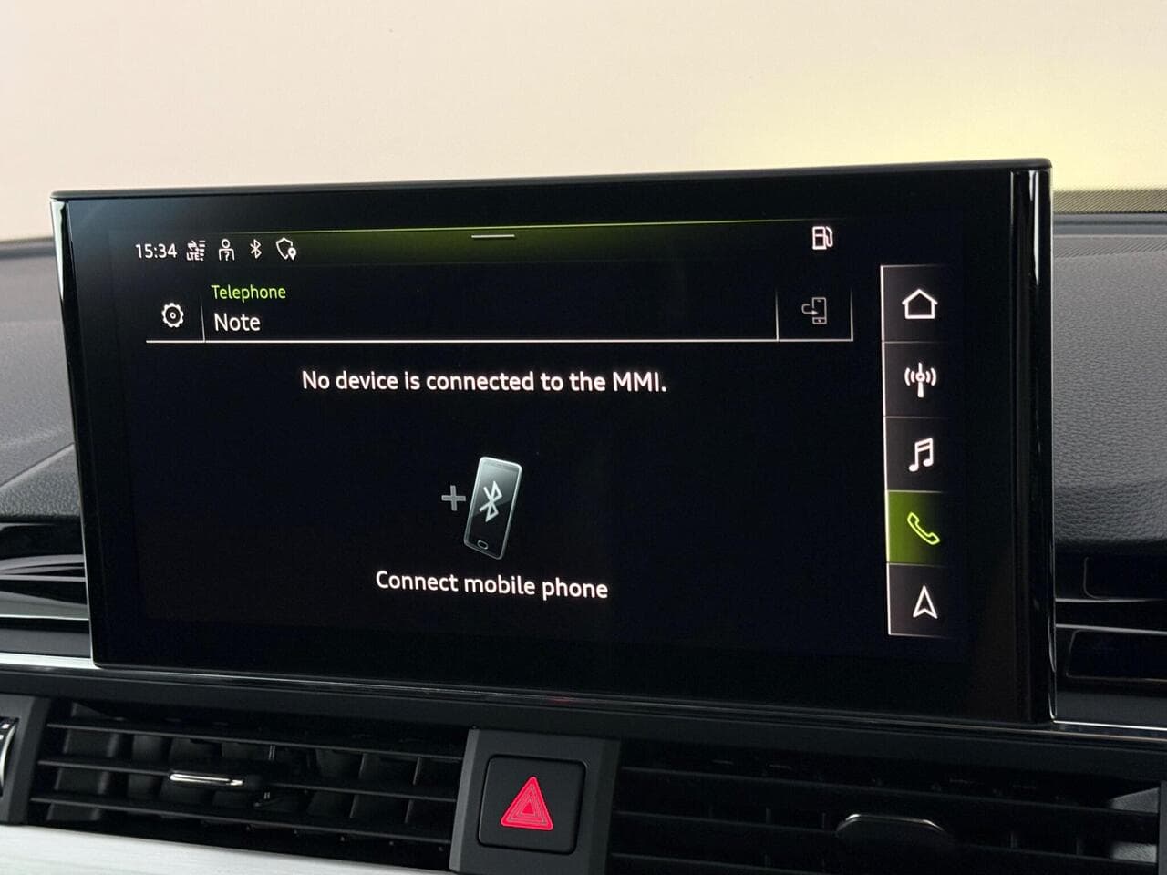 Audi A5 Cabriolet thumbnail Infotainment System