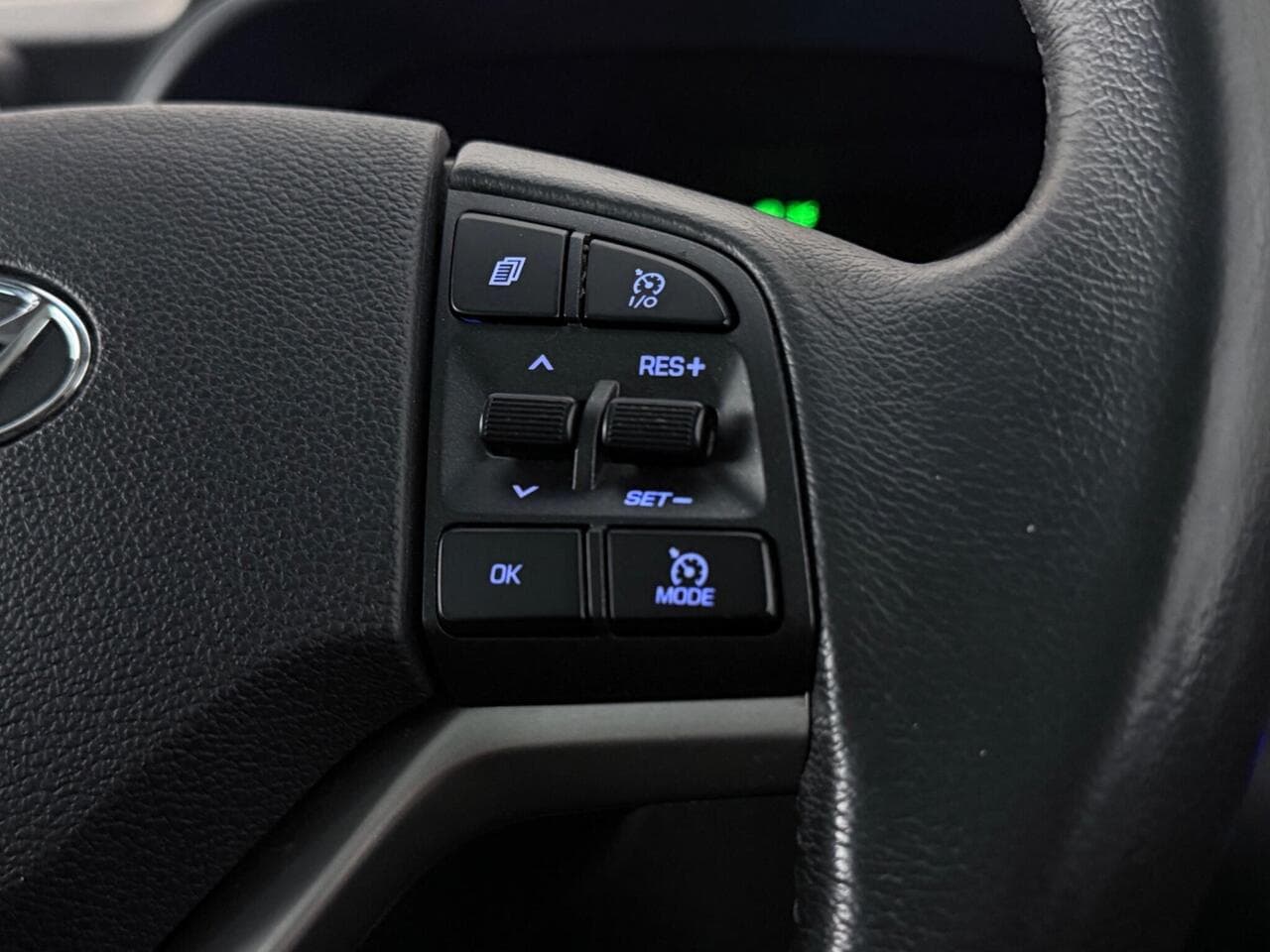Hyundai TUCSON thumbnail Misc Controls