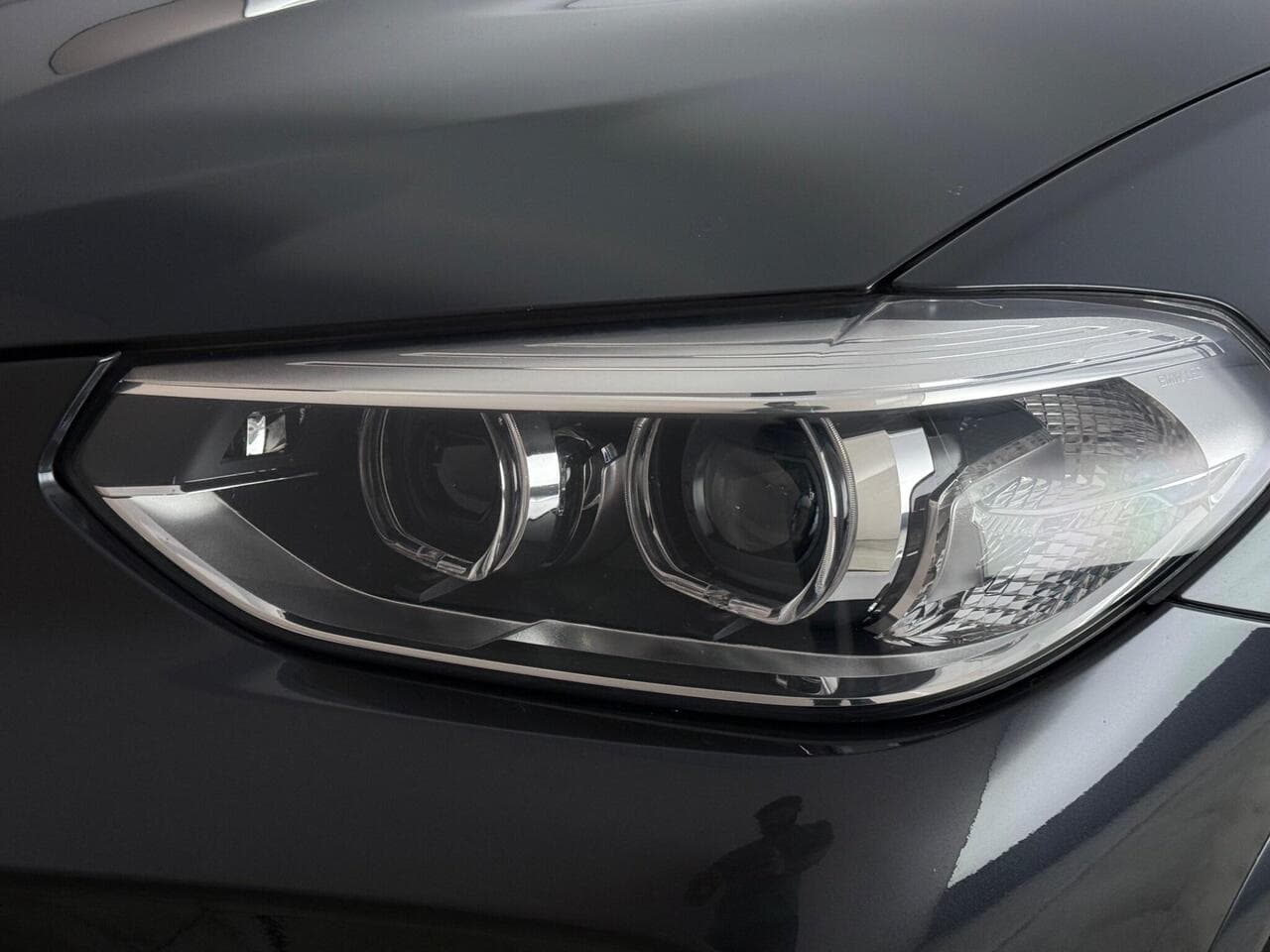 BMW X3 thumbnail Lights Front
