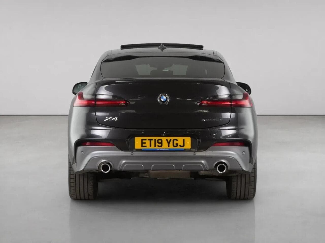 BMW X4 thumbnail Rear