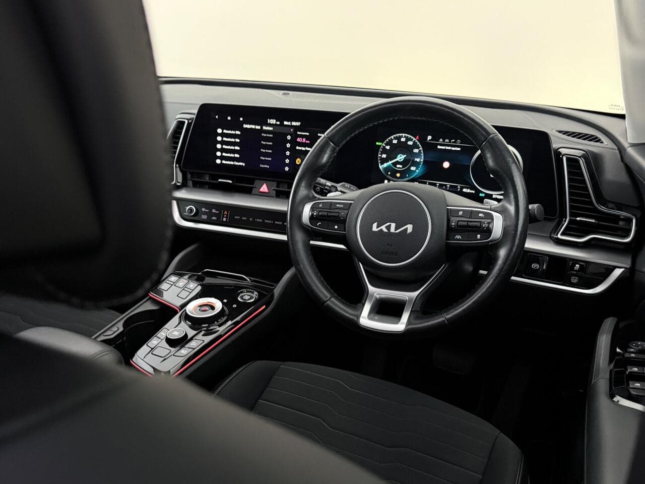 Kia Sportage thumbnail Steering Wheel