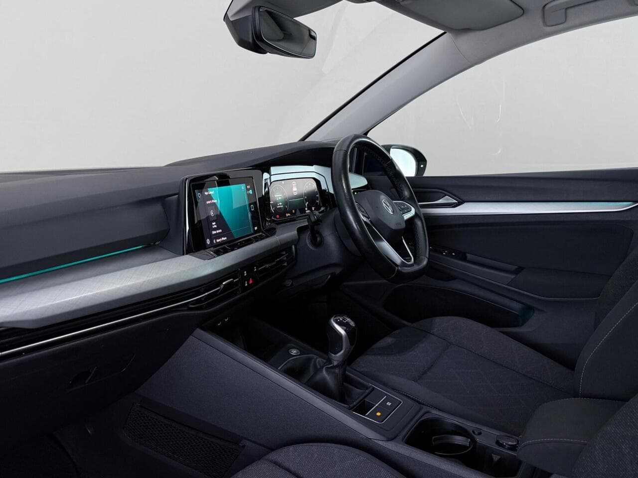 Volkswagen Golf thumbnail Interior Front