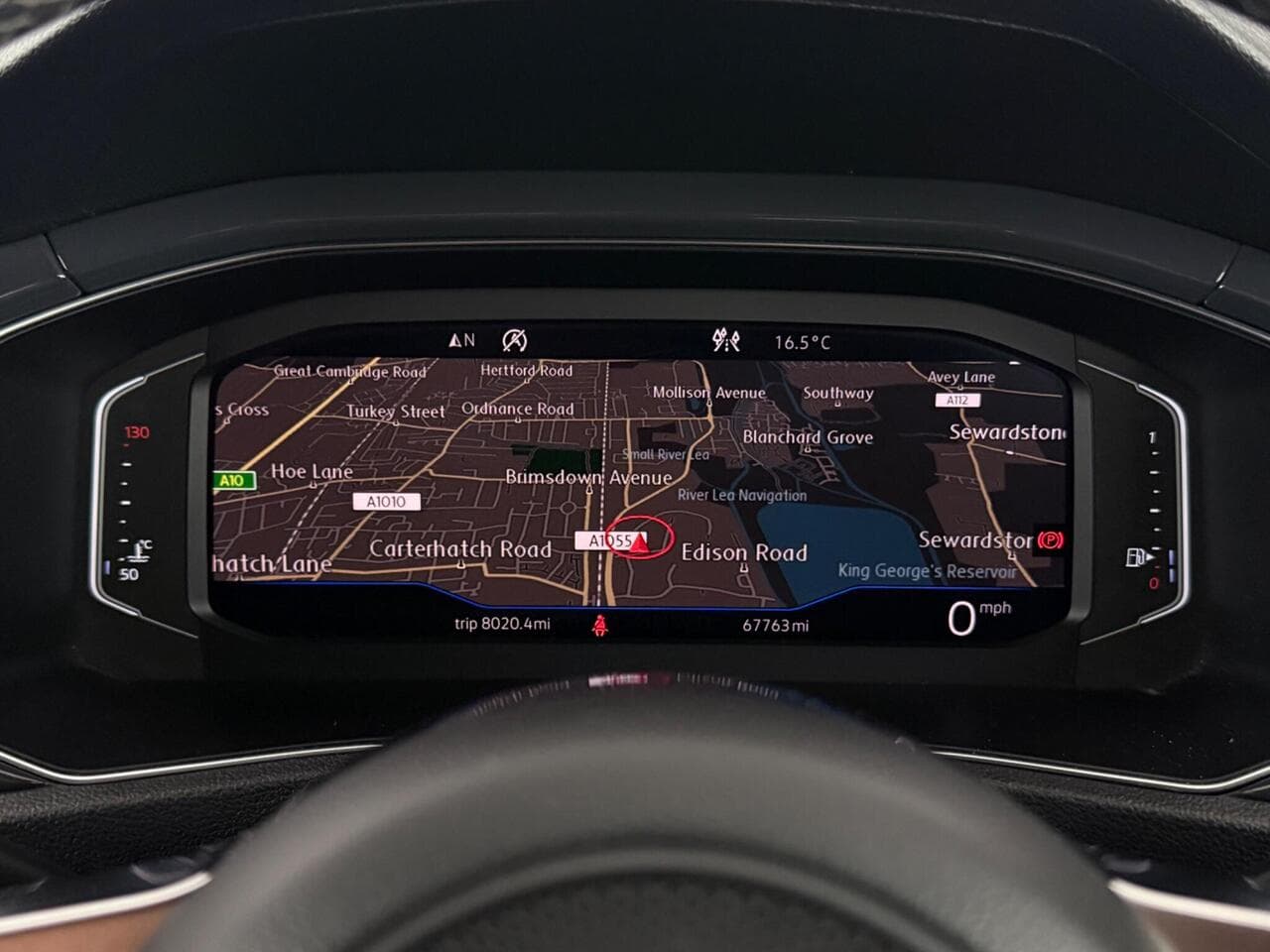 Volkswagen T-Roc thumbnail Driver Instruments