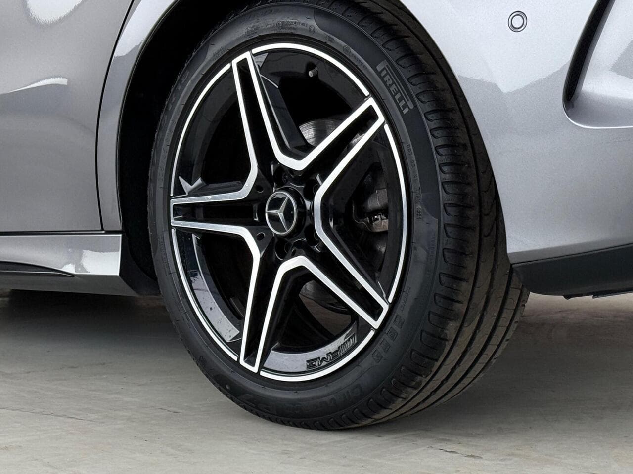 Mercedes-Benz B Class thumbnail Wheel