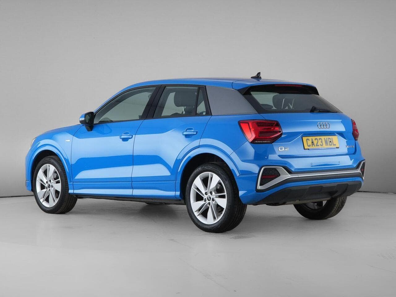 Audi Q2 thumbnail Rear Left