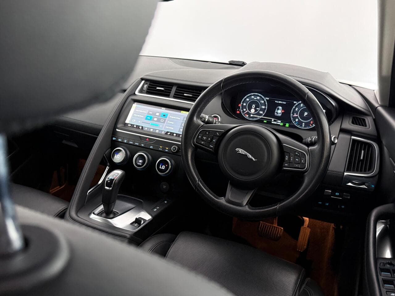 Jaguar E-PACE thumbnail Inconclusive