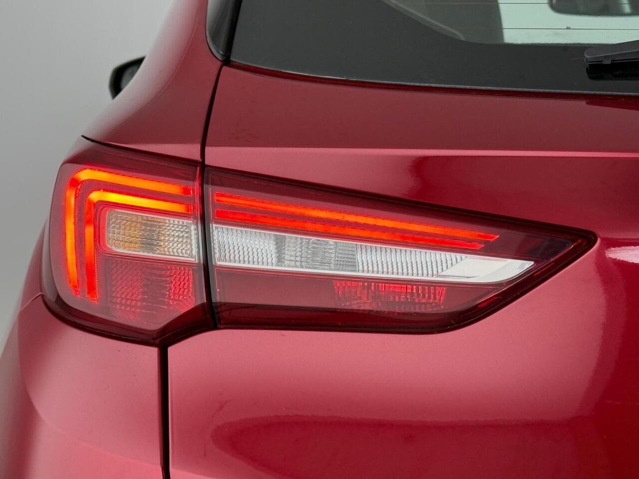 Vauxhall Grandland X thumbnail Lights Rear