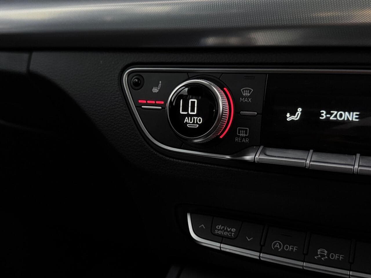 Audi Q5 thumbnail Misc Controls