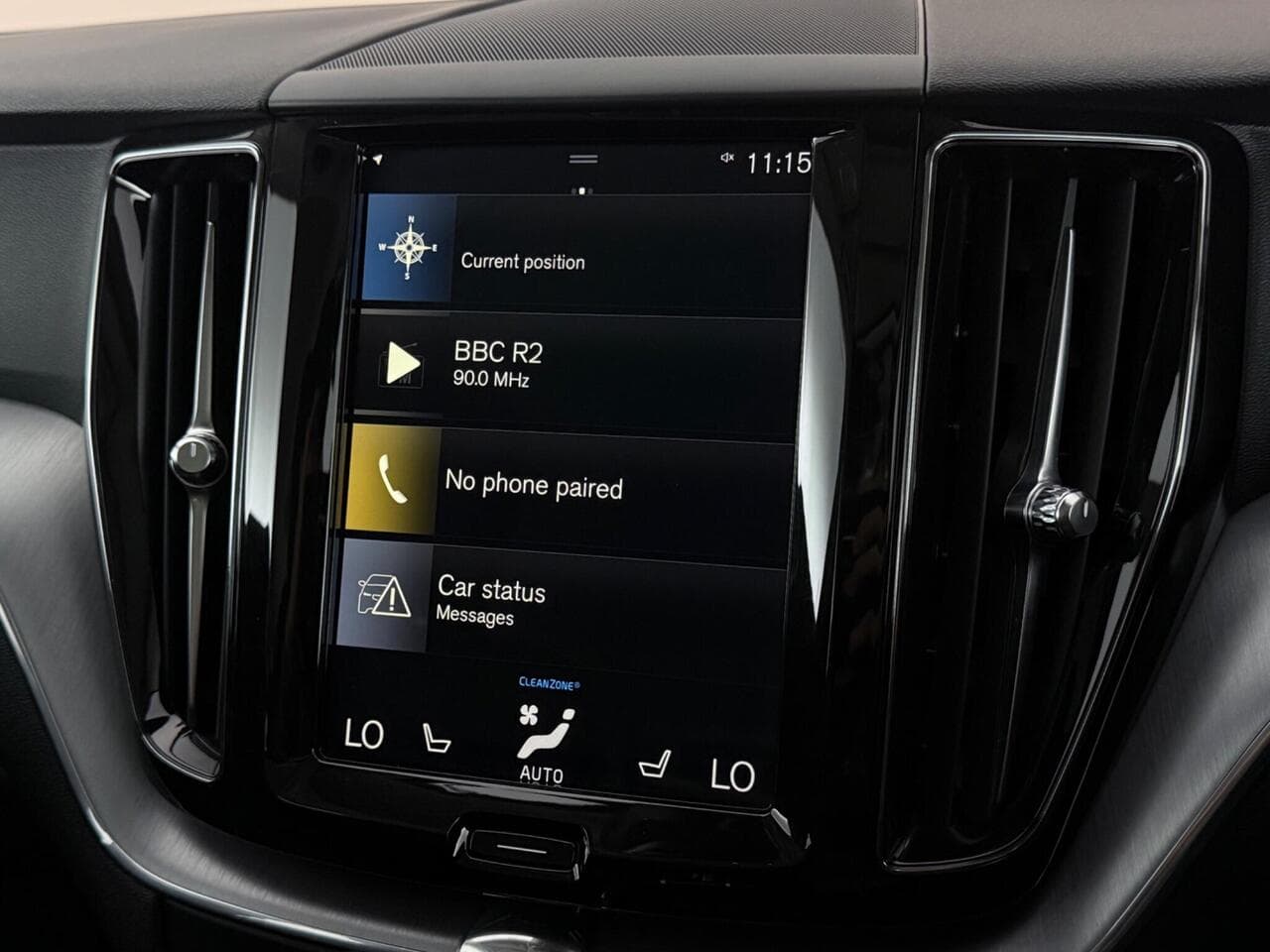 Volvo XC60 thumbnail Infotainment System
