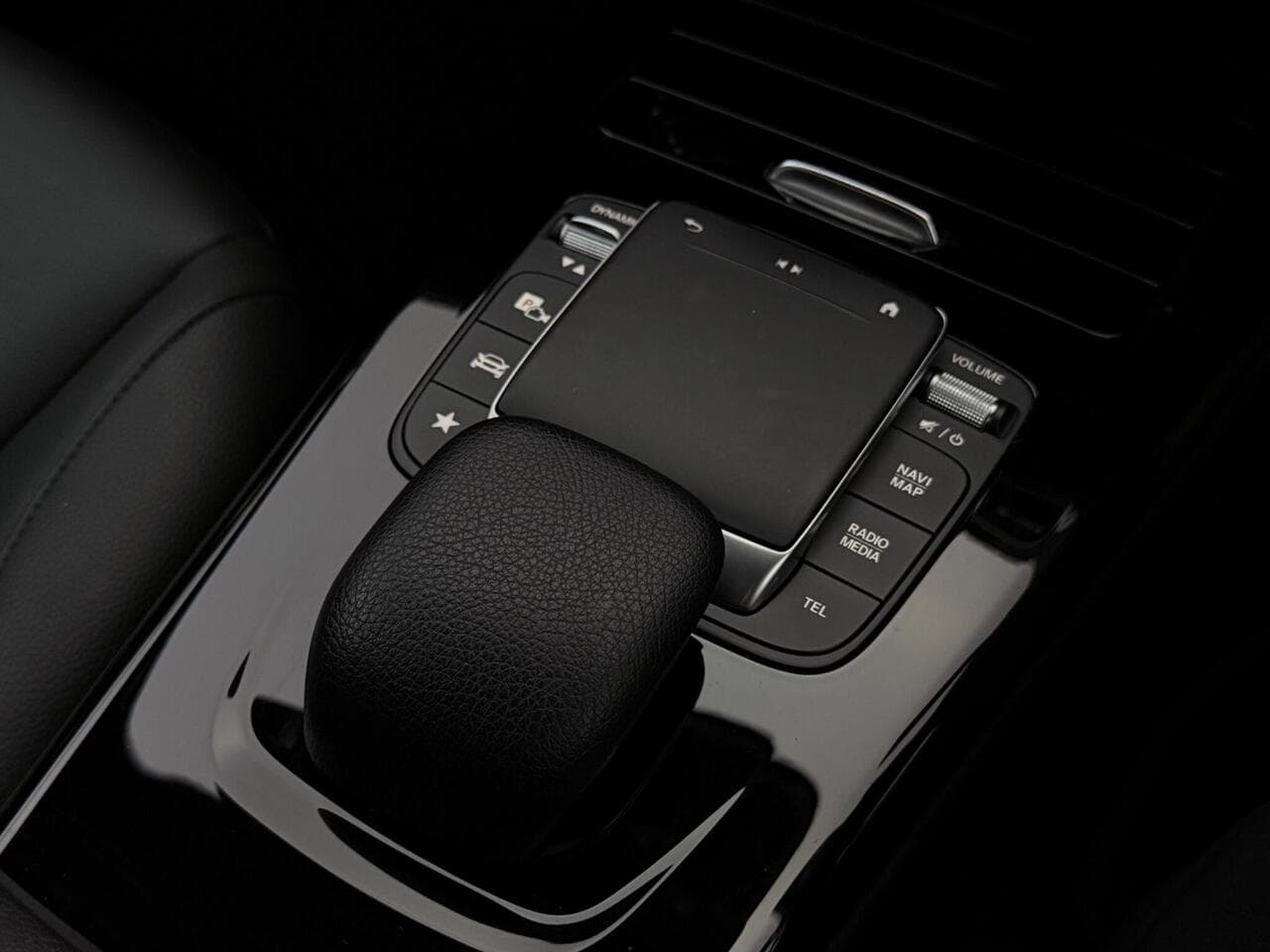 Mercedes-Benz A Class thumbnail Misc Controls