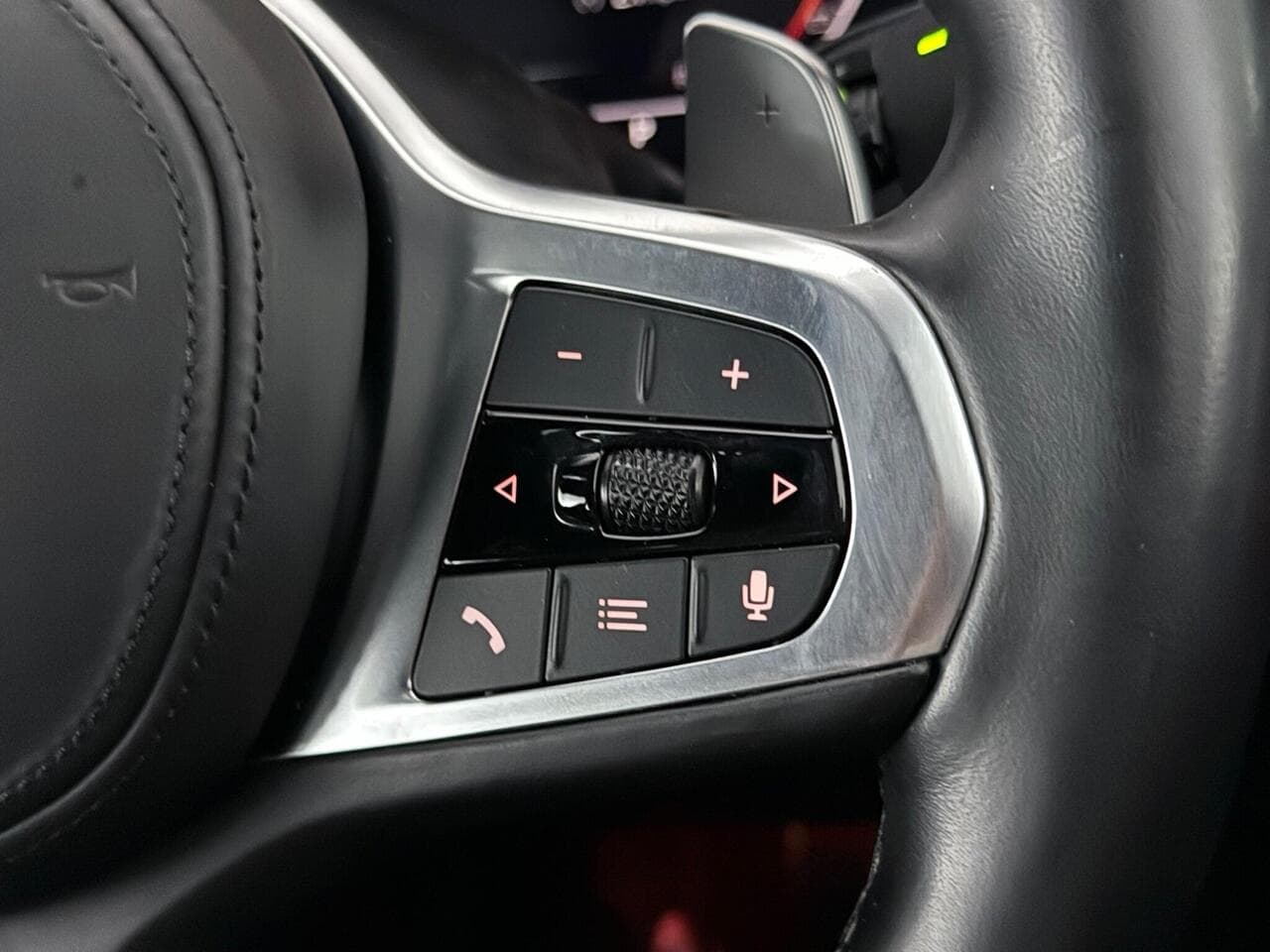 BMW 4 Series thumbnail Misc Controls