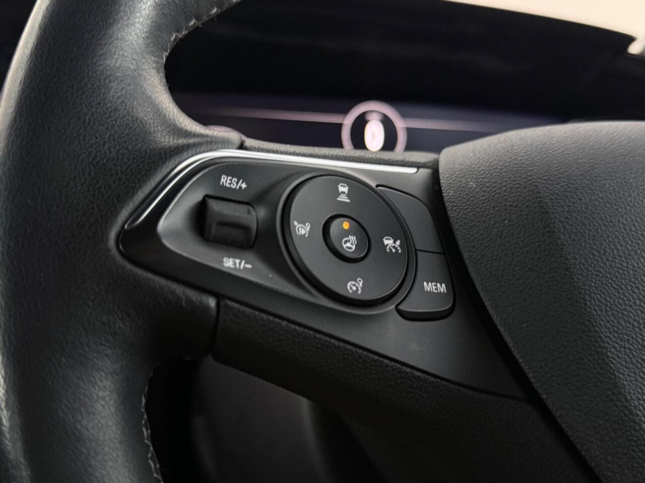 Vauxhall Mokka thumbnail Misc Controls