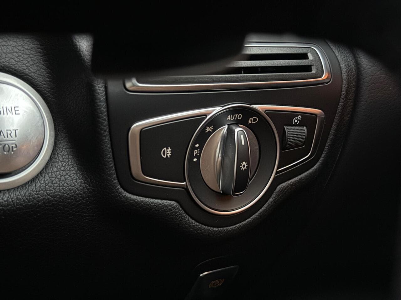 Mercedes-Benz GLC thumbnail Misc Controls