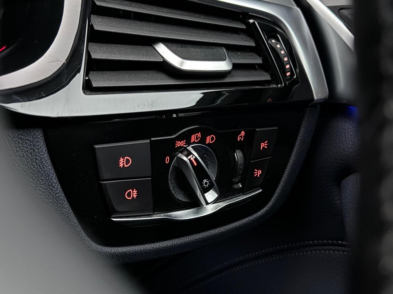 BMW 5 Series thumbnail Misc Controls