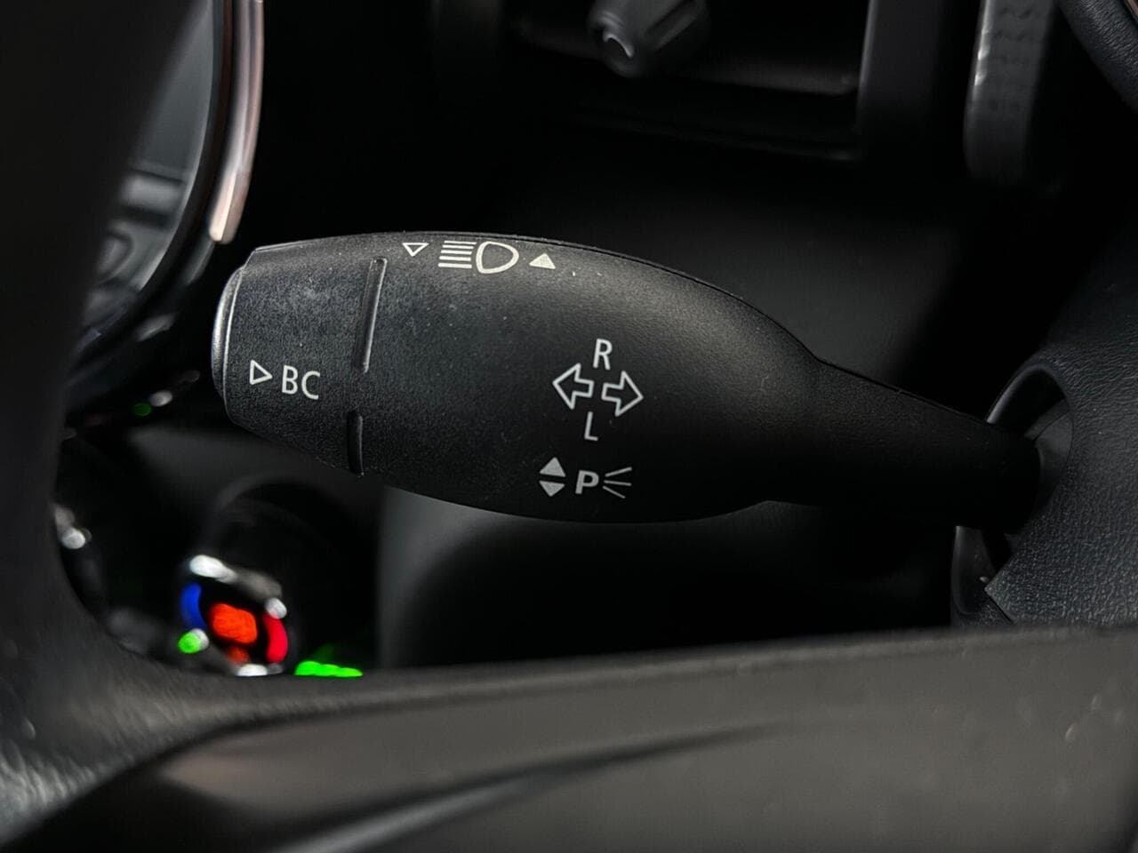 MINI Hatch thumbnail Misc Controls