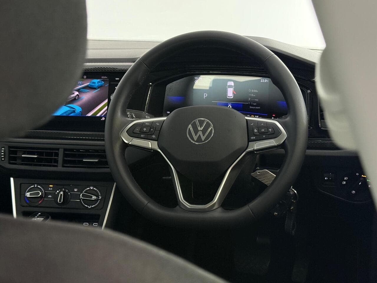 Volkswagen Taigo thumbnail Steering Wheel