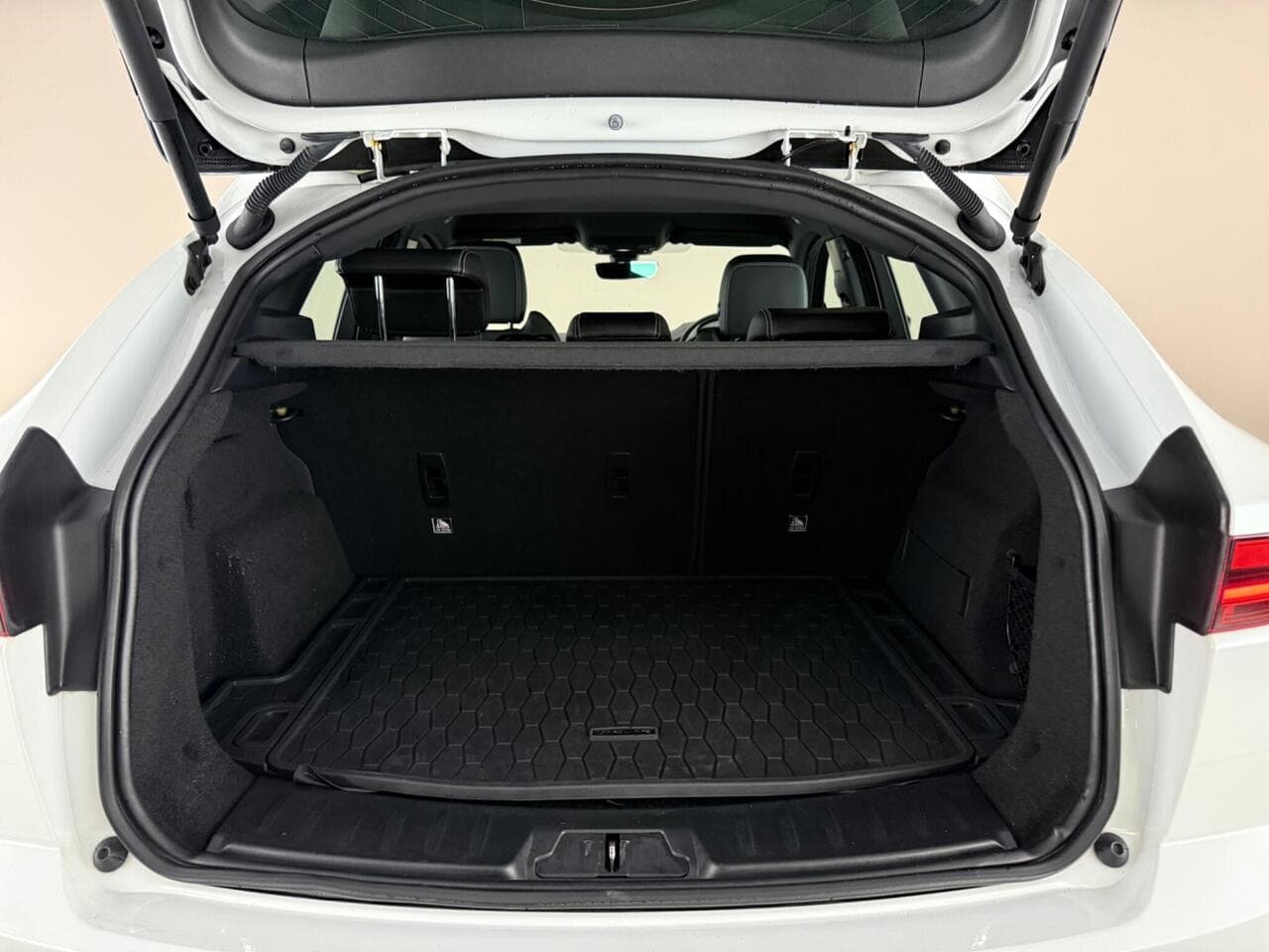 Jaguar E-PACE thumbnail Boot
