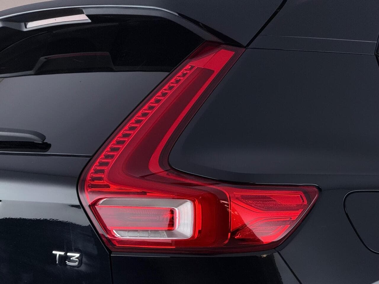 Volvo XC40 thumbnail Lights Rear