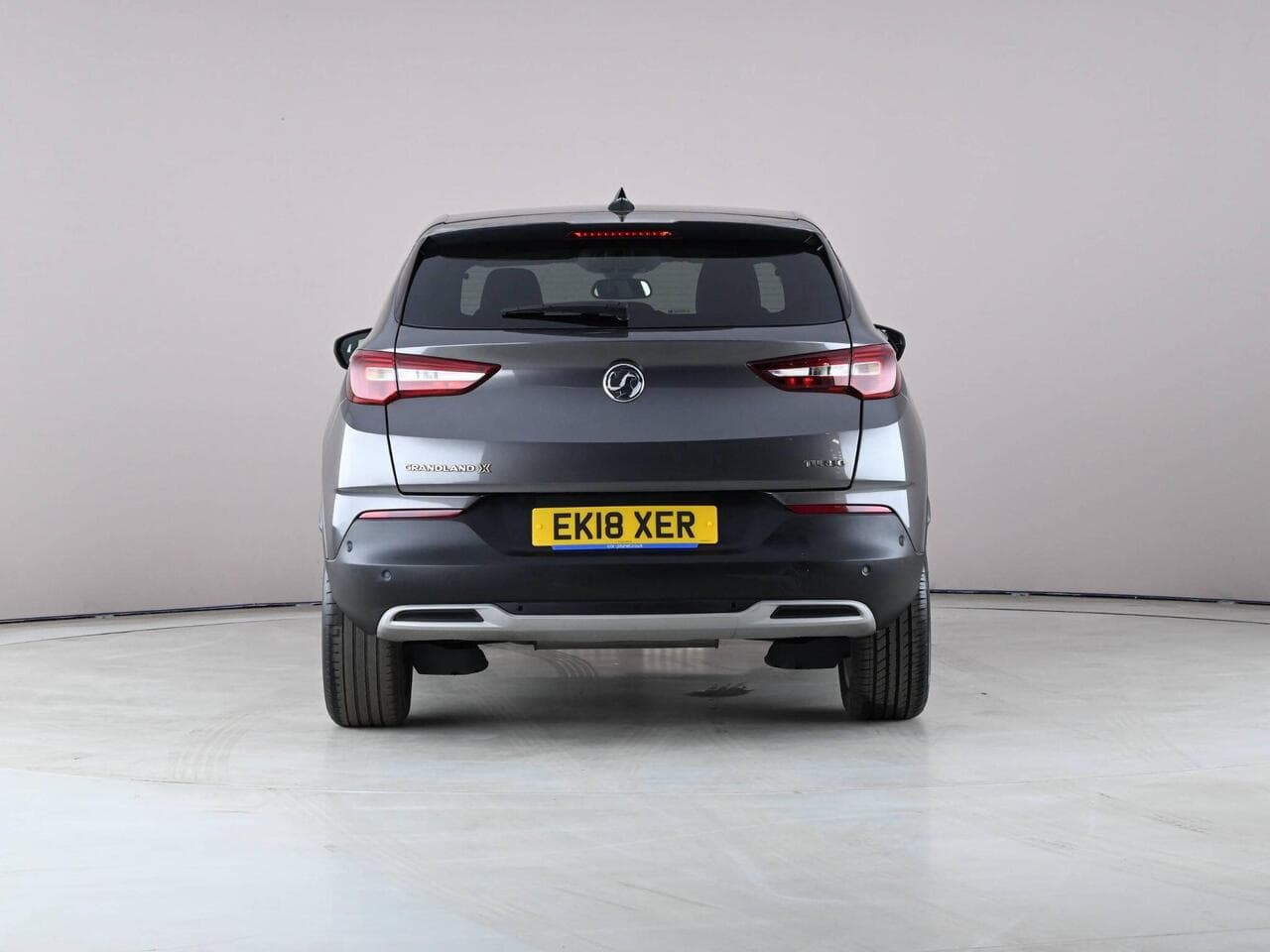 Vauxhall Grandland X thumbnail Rear