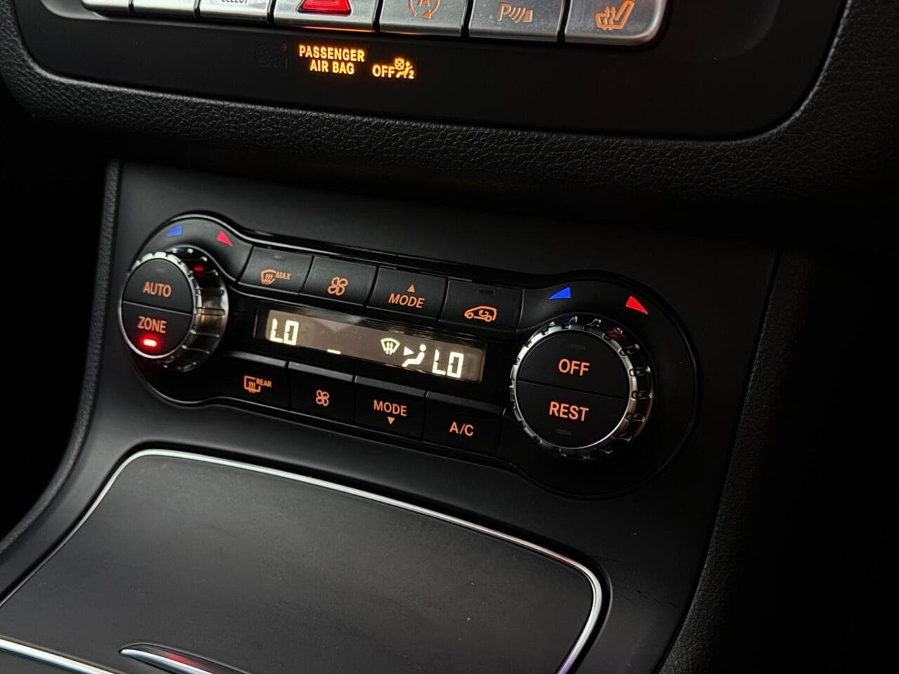 Mercedes-Benz B Class thumbnail Misc Controls