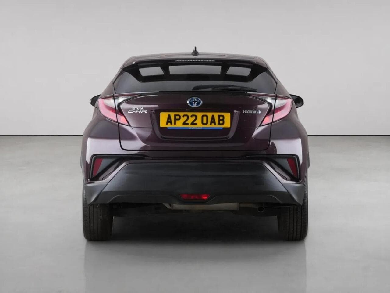 Toyota C-HR thumbnail Rear