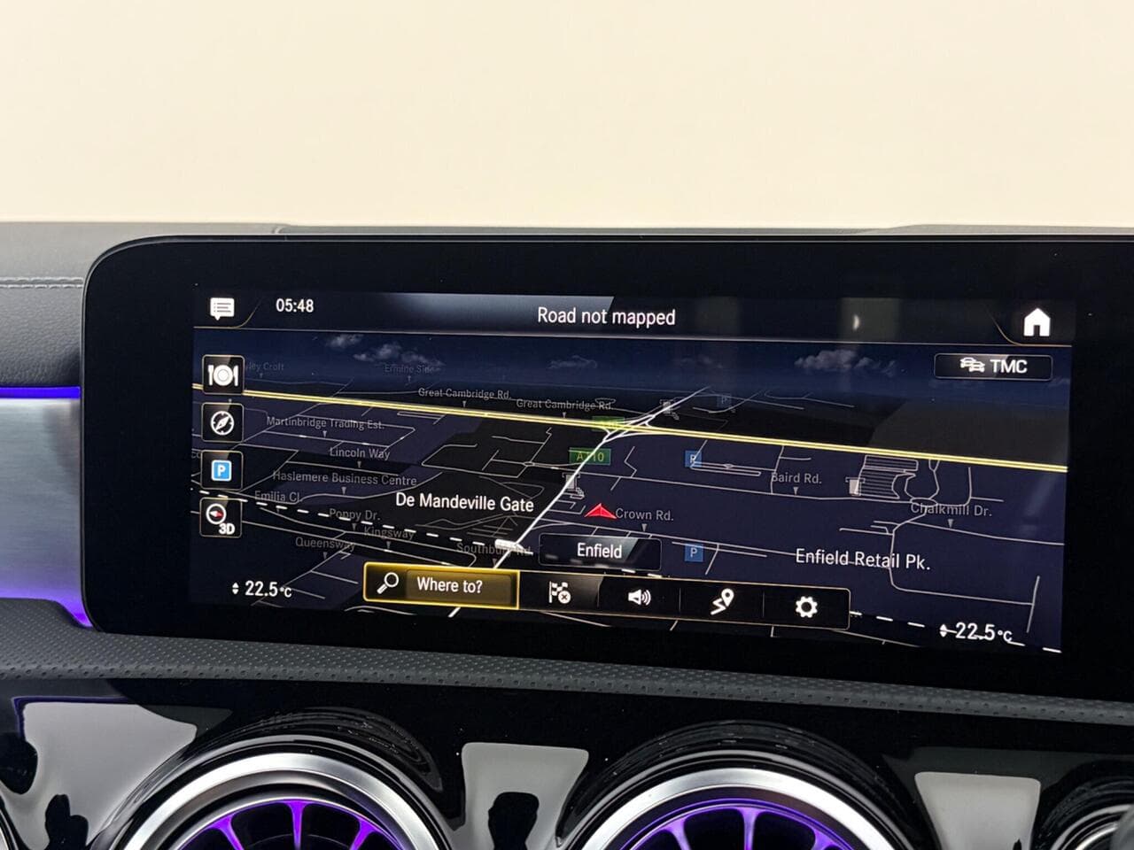 Mercedes-Benz CLA thumbnail Infotainment System