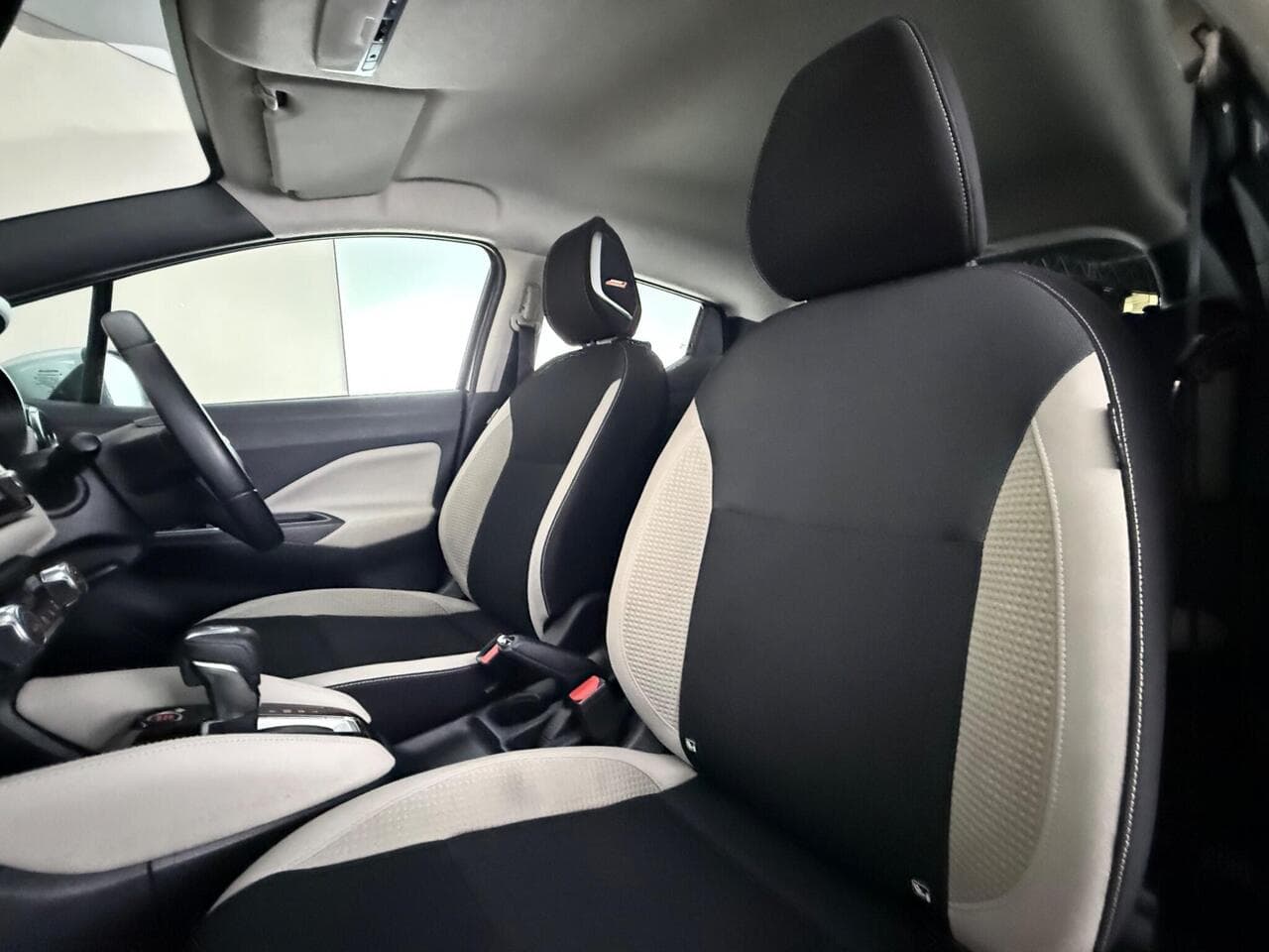 Nissan Micra thumbnail Seat Front Passenger
