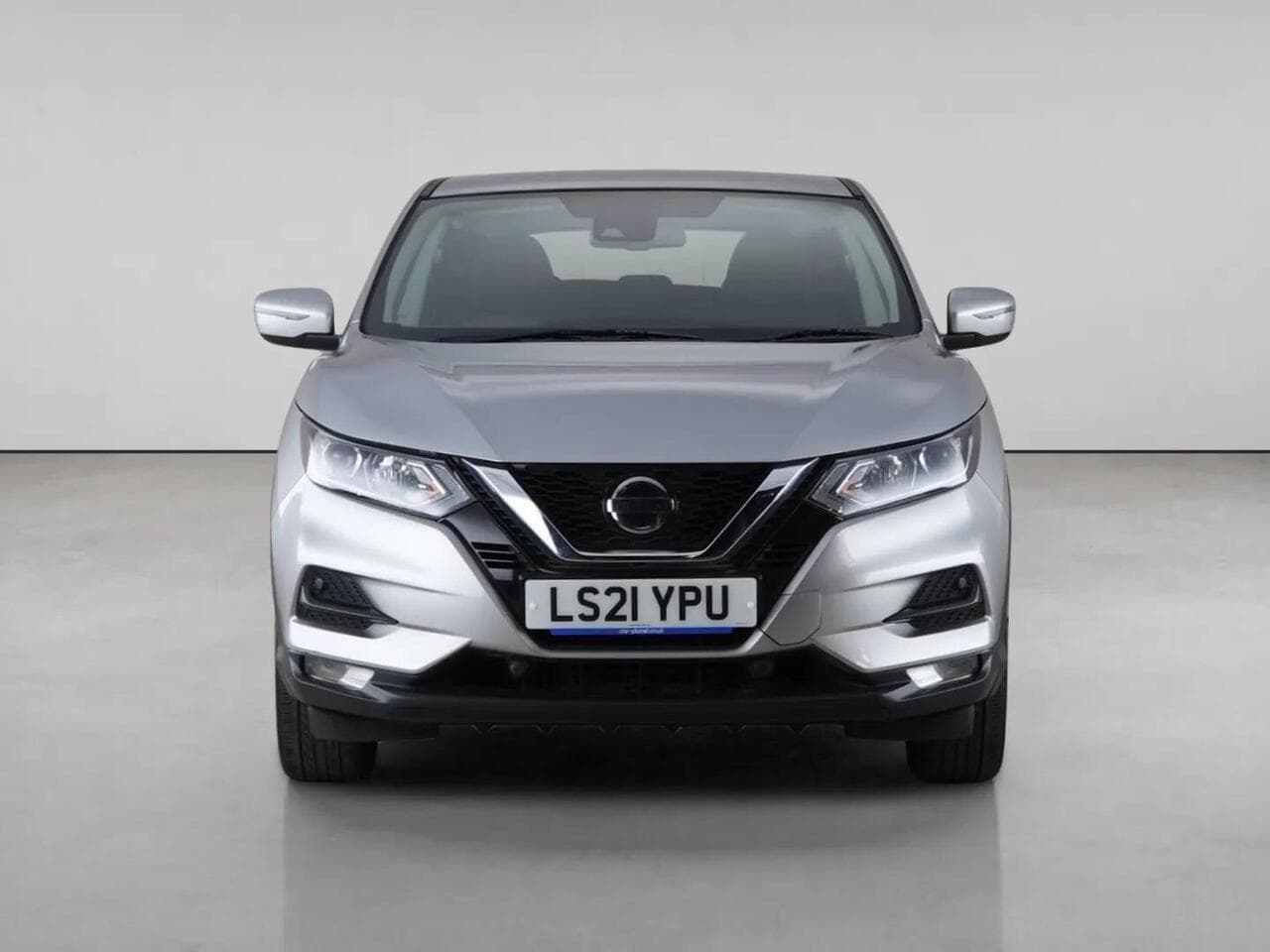 Nissan Qashqai thumbnail Front