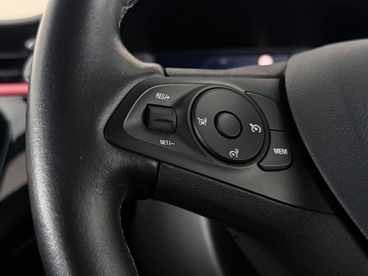 Vauxhall Corsa thumbnail Misc Controls