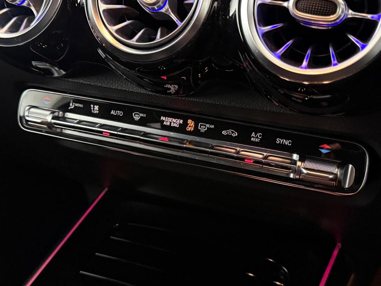 Mercedes-Benz GLB thumbnail Misc Controls