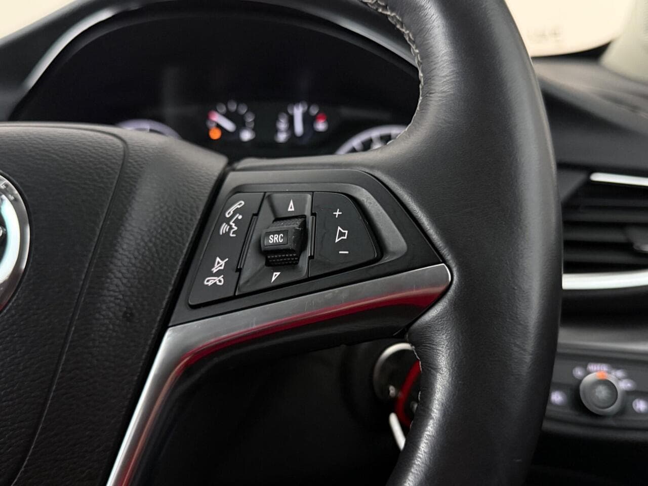 Vauxhall Mokka X thumbnail Misc Controls