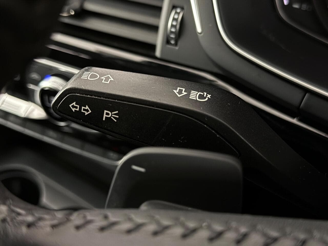 Audi A4 thumbnail Misc Controls