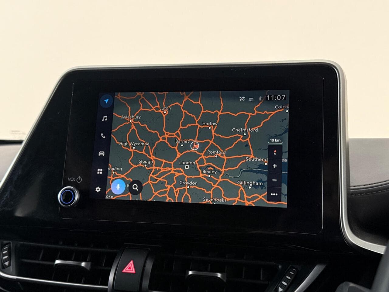Toyota C-HR thumbnail Infotainment System