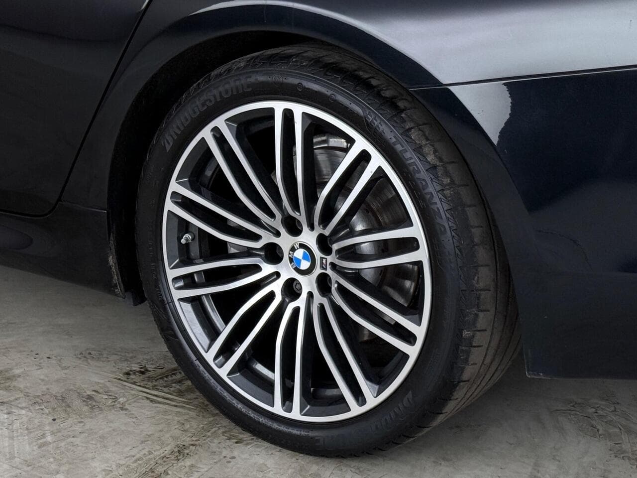 BMW 5 Series thumbnail Wheel