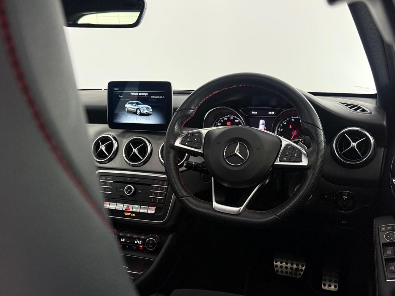 Mercedes-Benz GLA thumbnail Inconclusive