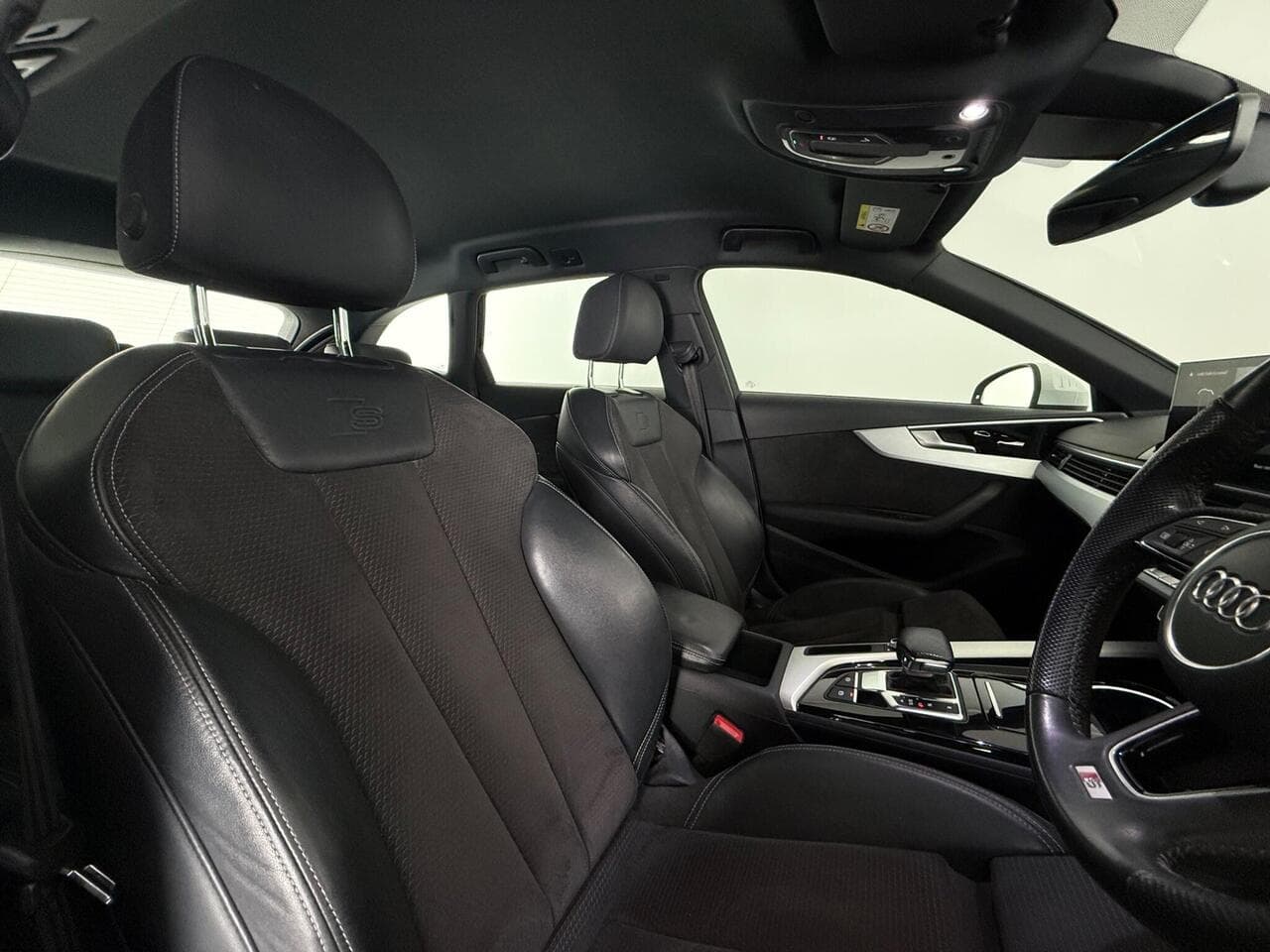 Audi A4 Avant thumbnail Seat Driver
