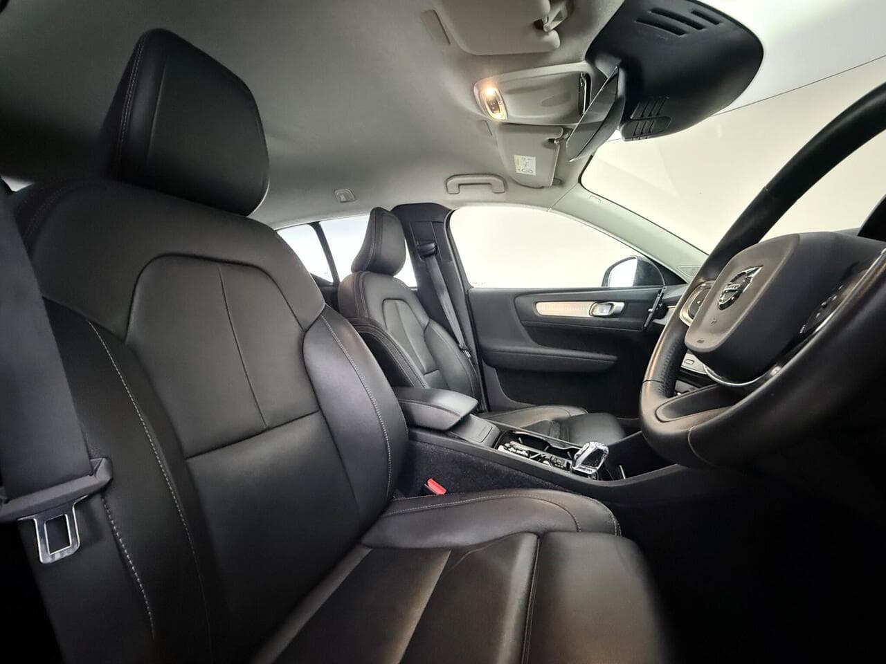 Volvo XC40 thumbnail Seat Driver