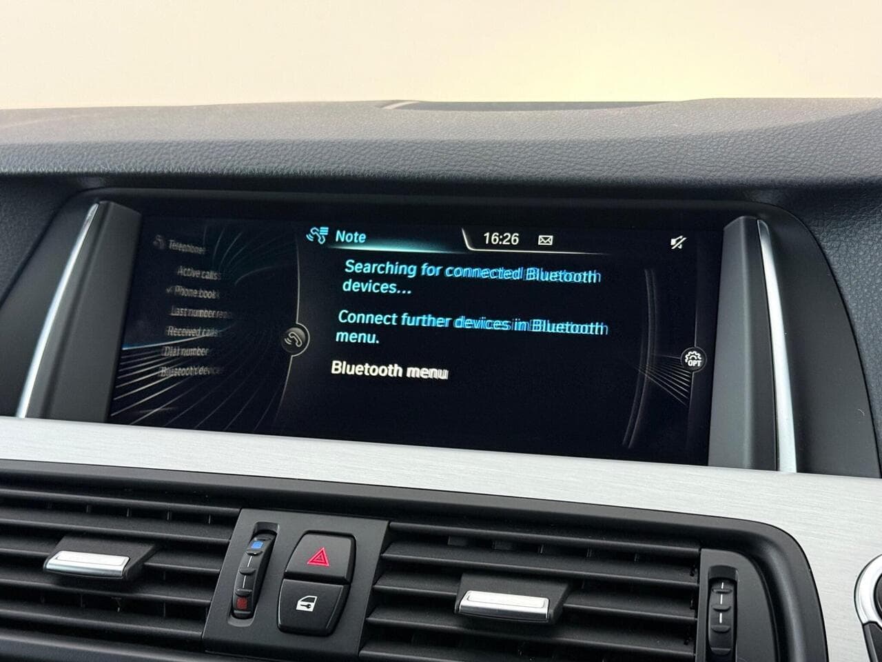 BMW 5 Series thumbnail Infotainment System
